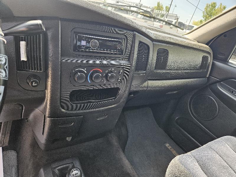 Dodge Ram 1500 ST Quad Cab Short Bed 4WD 2002