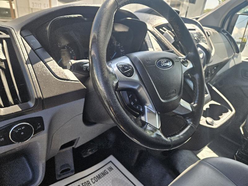 Ford Transit 250 Van Med. Roof w/Sliding Pass. 148-in. WB 2019