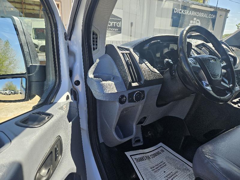 Ford Transit 250 Van Med. Roof w/Sliding Pass. 148-in. WB 2019