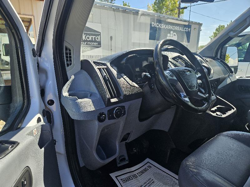 Ford Transit 250 Van Med. Roof w/Sliding Pass. 148-in. WB 2019