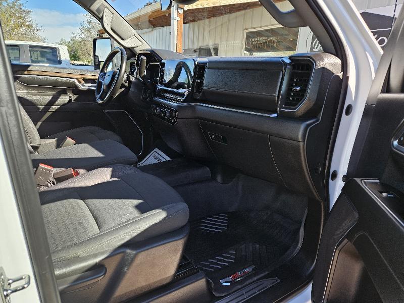 Chevrolet Silverado 2500HD LT Crew Cab Short Box 4WD 2024