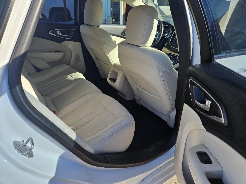 Chrysler 200 Limited 2015