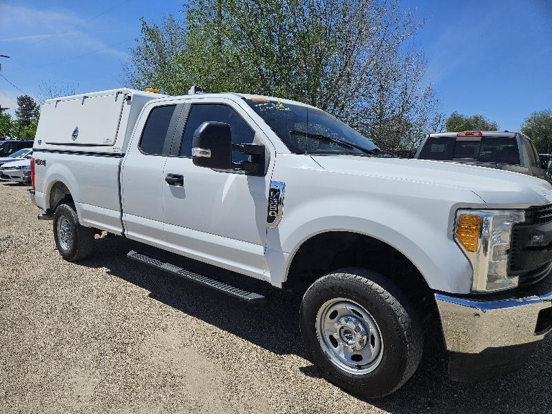 Ford F-250 SD XL SuperCab Long Bed 4WD 2017