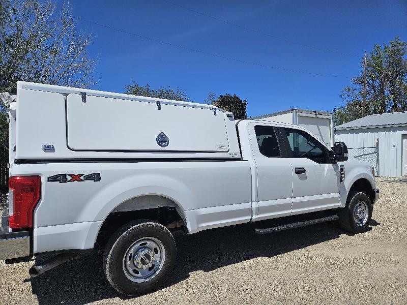 Ford F-250 SD XL SuperCab Long Bed 4WD 2017