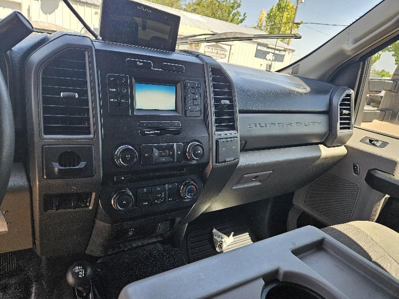 Ford F-250 SD XL SuperCab Long Bed 4WD 2017
