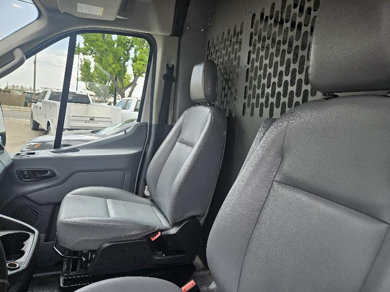 Ford Transit 250 Van Med. Roof w/Sliding Pass. 148-in. WB 2019