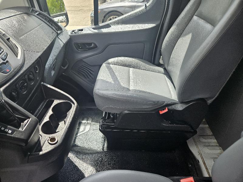 Ford Transit 250 Van Med. Roof w/Sliding Pass. 148-in. WB 2019