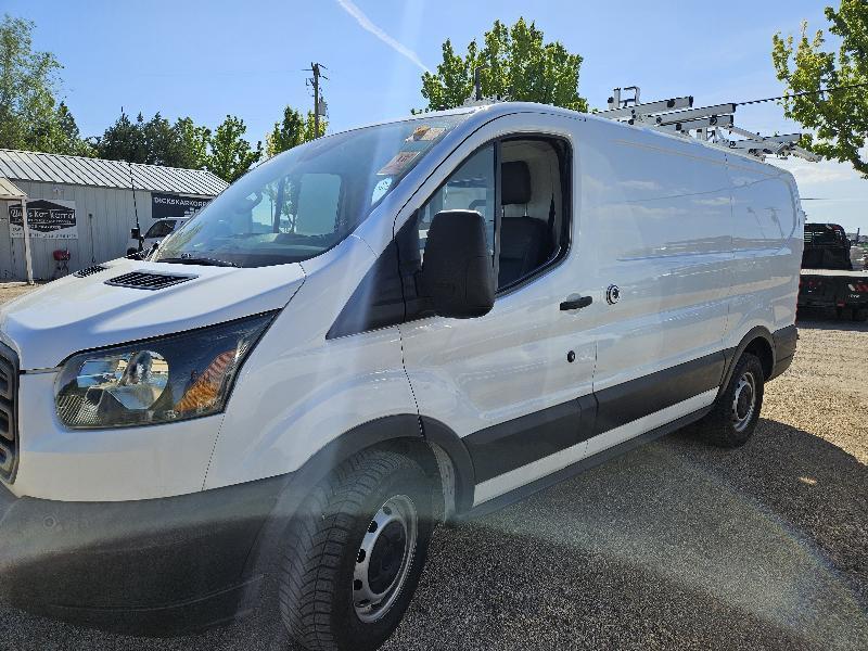 Ford Transit 150 Van Low Roof 60/40 Pass. 130-in. WB 2017