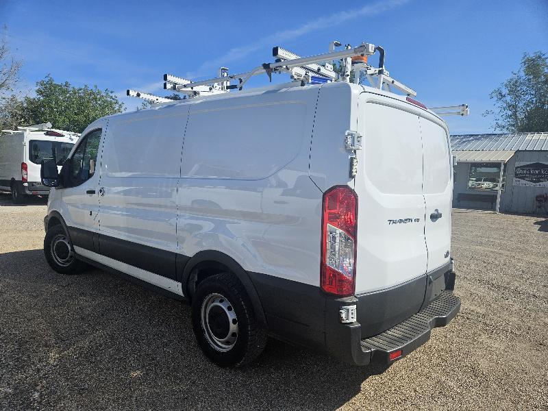 Ford Transit 150 Van Low Roof 60/40 Pass. 130-in. WB 2017
