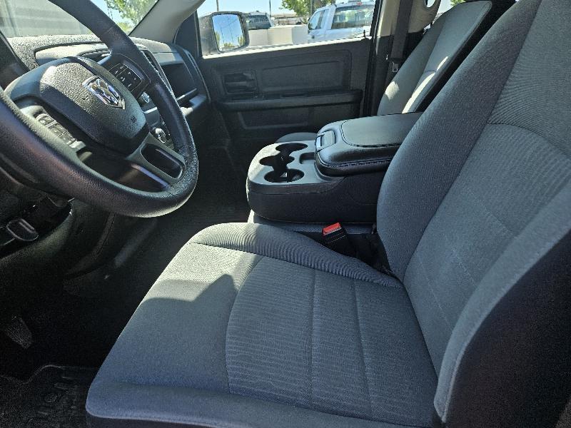 RAM 1500 Classic Tradesman Quad Cab 4WD 2021