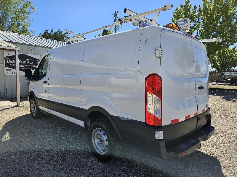 Ford Transit 250 Van Low Roof w/Sliding Pass. 130-in. WB 2016