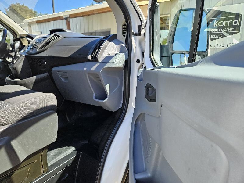 Ford Transit 250 Van Low Roof w/Sliding Pass. 130-in. WB 2016
