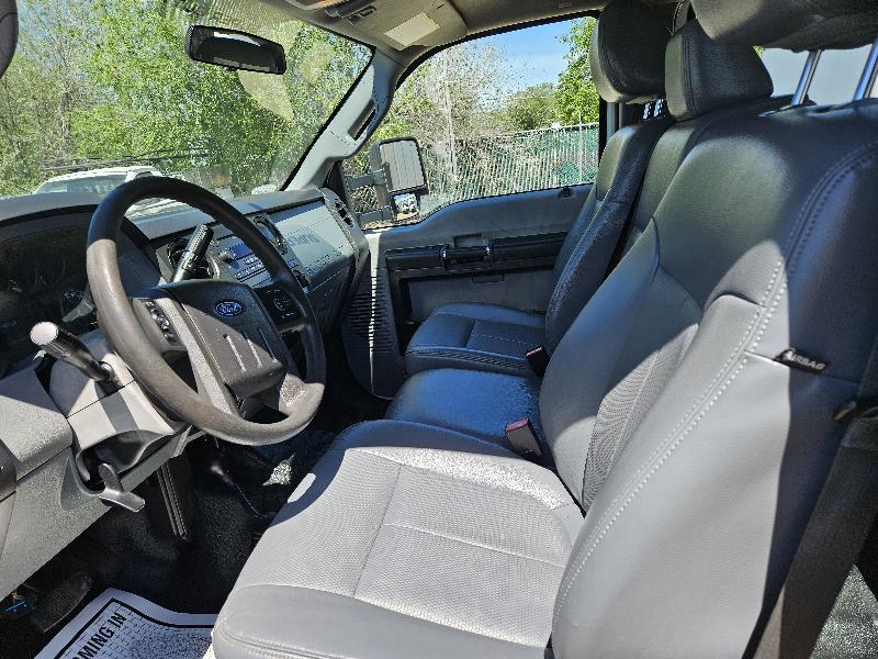 Ford F-550 Crew Cab DRW 4WD 2014
