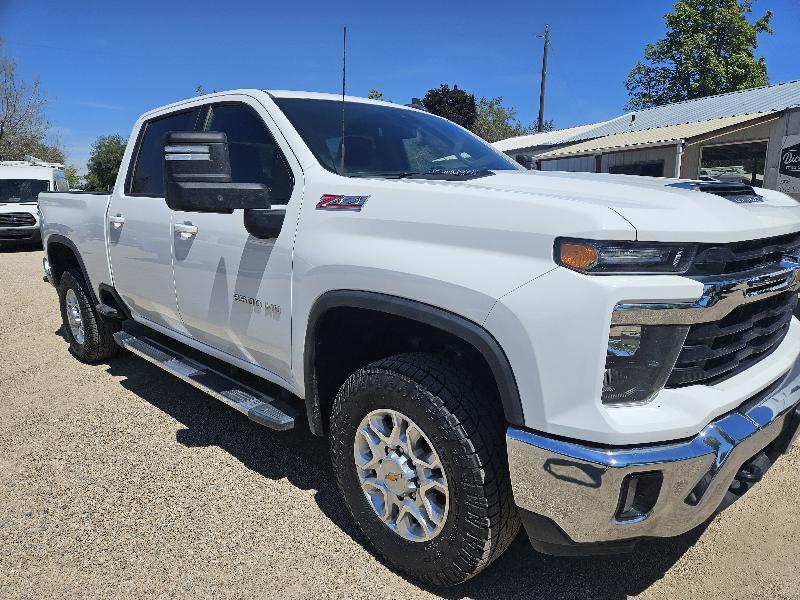 Chevrolet Silverado 2500HD LT Crew Cab Short Box 4WD 2024