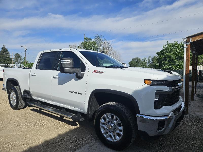 Chevrolet Silverado 2500HD LT Crew Cab Short Box 4WD 2024