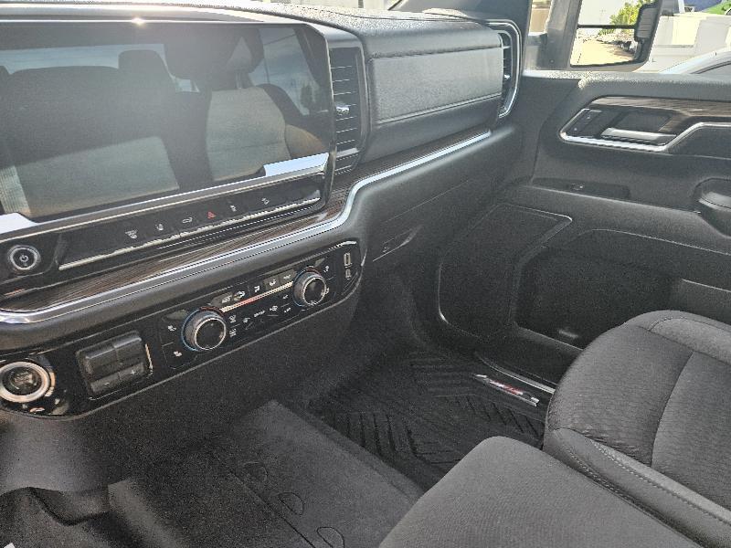 Chevrolet Silverado 2500HD LT Crew Cab Short Box 4WD 2024