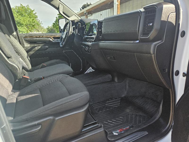 Chevrolet Silverado 2500HD LT Crew Cab Short Box 4WD 2024