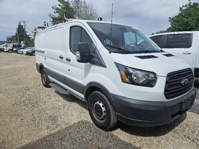 Ford Transit 250 Van Low Roof w/Sliding Pass. 130-in. WB 2018