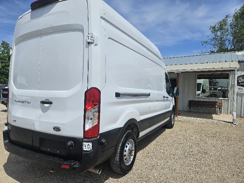Ford Transit  2022