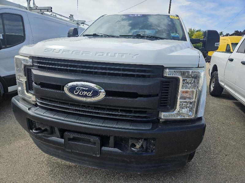 Ford F-350 SD XL Crew Cab Long Bed 4WD 2017