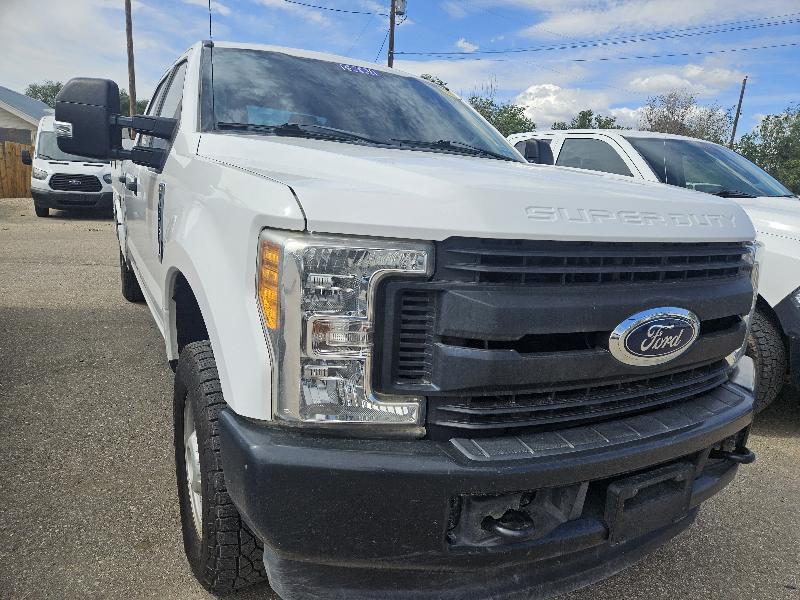 Ford F-350 SD XL Crew Cab Long Bed 4WD 2017