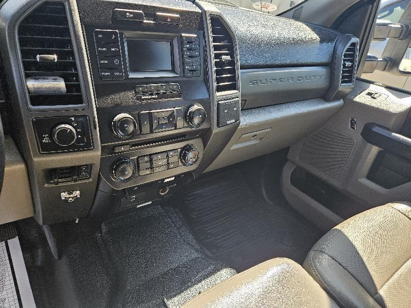 Ford F-350 SD XL Crew Cab Long Bed 4WD 2017