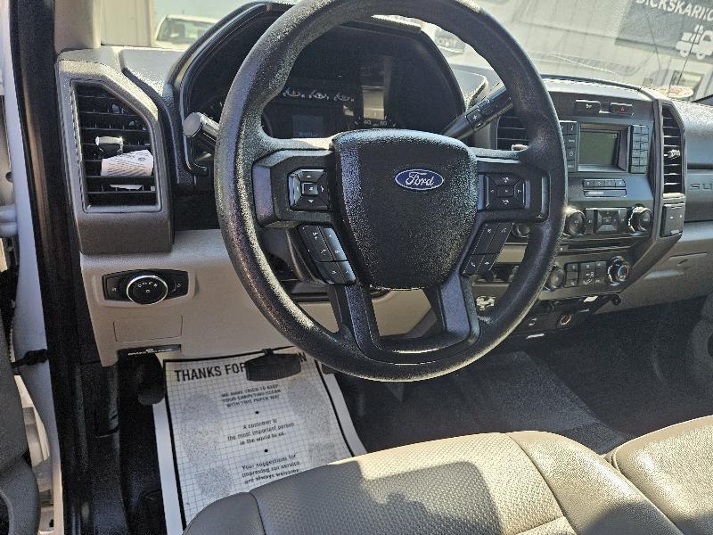 Ford F-350 SD XL Crew Cab Long Bed 4WD 2017