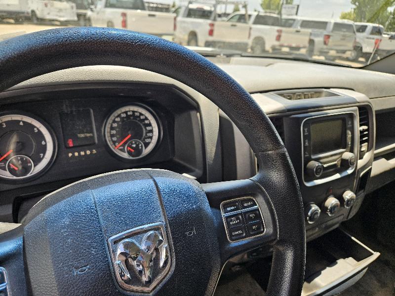 RAM 1500 Tradesman Quad Cab 4WD 2017