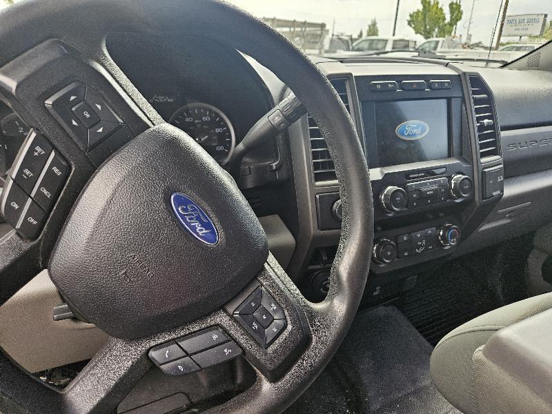 Ford F-350 SD XL SuperCab Long Bed 4WD DRW 2020