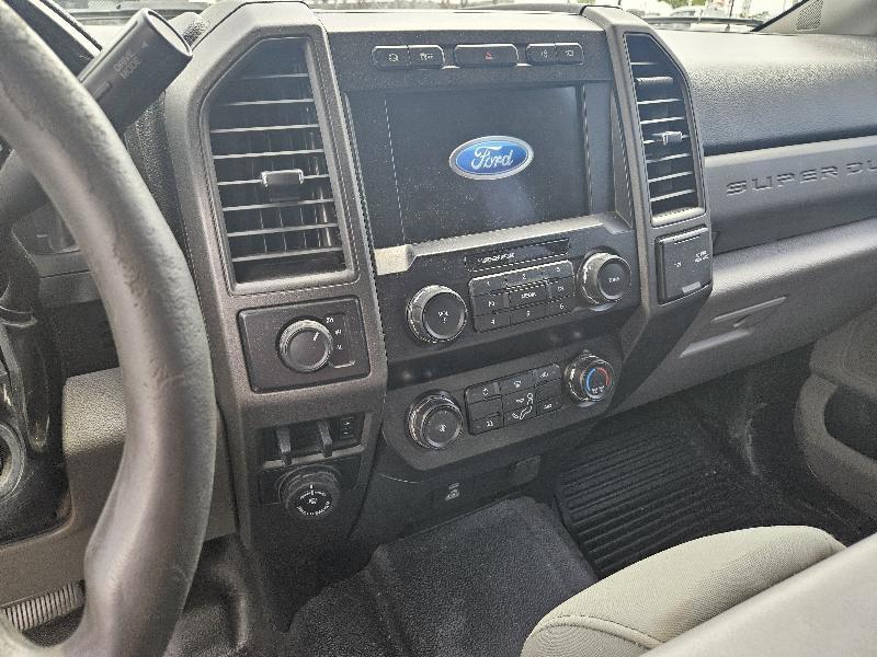 Ford F-350 SD XL SuperCab Long Bed 4WD DRW 2020