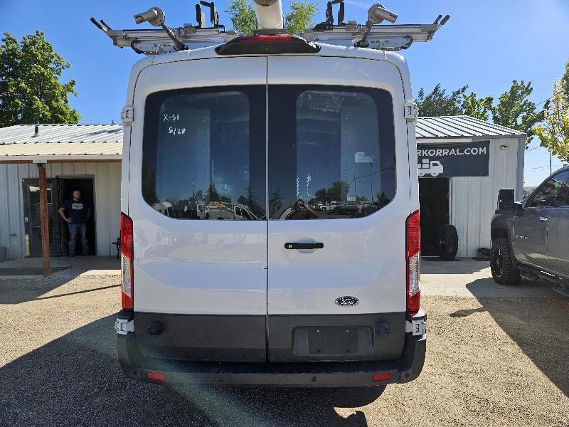 Ford Transit 250 Van Med. Roof w/Sliding Pass. 148-in. WB 2018