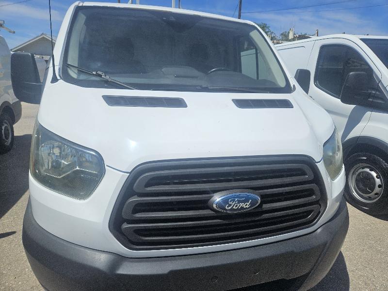 Ford Transit 250 Van Low Roof 60/40 Pass.130-in. WB 2016