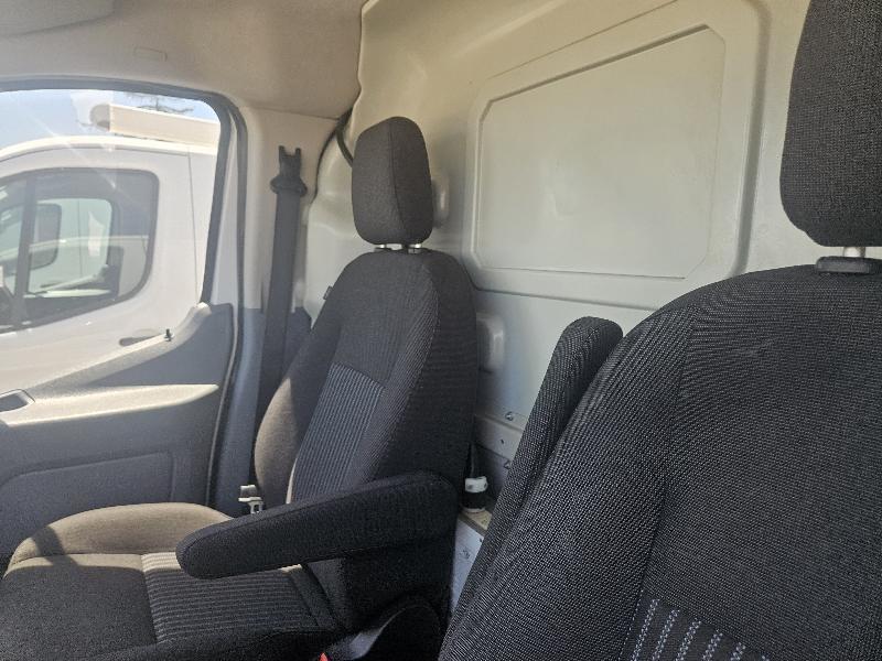 Ford Transit 250 Van Low Roof 60/40 Pass.130-in. WB 2016