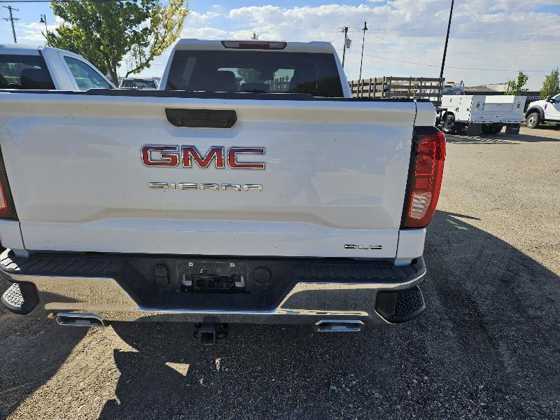GMC Sierra 1500 SLE Crew Cab 4WD 2023