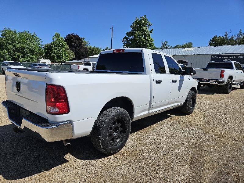 RAM 1500 Tradesman Quad Cab 4WD 2016