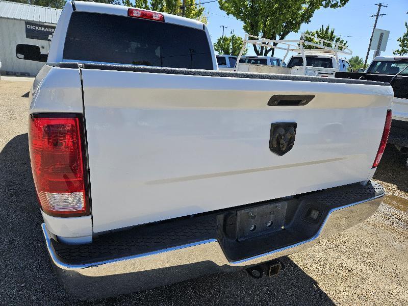 RAM 1500 Tradesman Quad Cab 4WD 2016