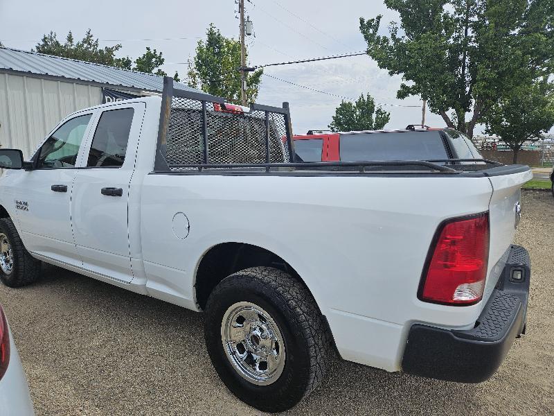 RAM 1500 Tradesman Quad Cab 4WD 2017