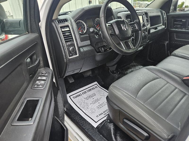 RAM 1500 Tradesman Quad Cab 4WD 2017