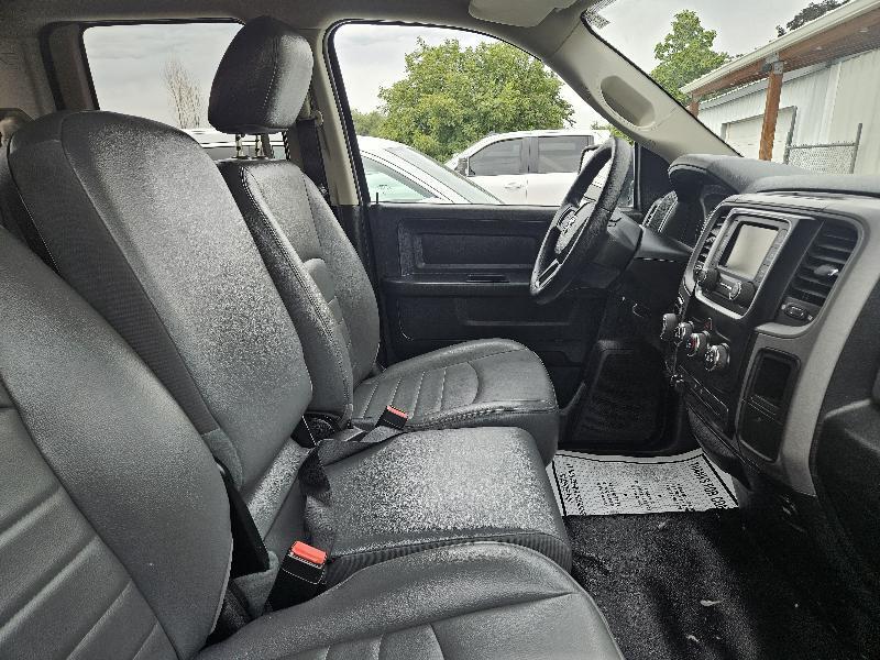 RAM 1500 Tradesman Quad Cab 4WD 2017