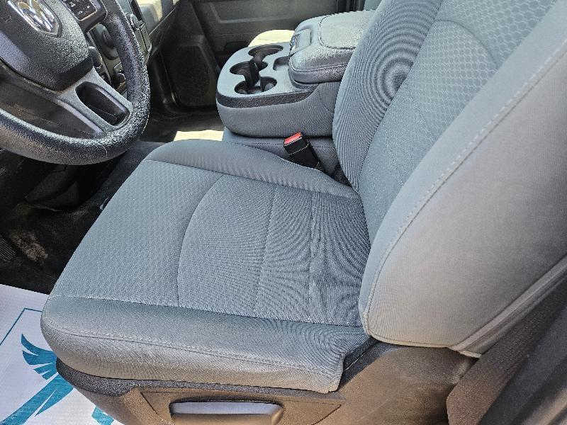RAM 1500 Tradesman Quad Cab 4WD 2018