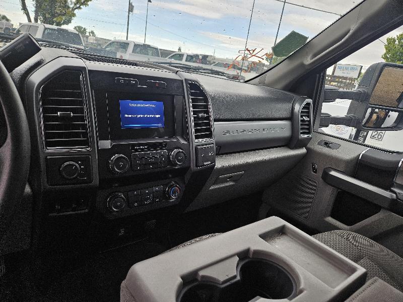 Ford F-550 Super Duty Crew Cab 4WD DRW 2021