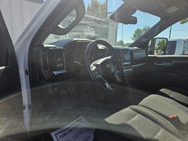 Chevrolet Silverado 2500HD LT Crew Cab Long Box 4WD 2024