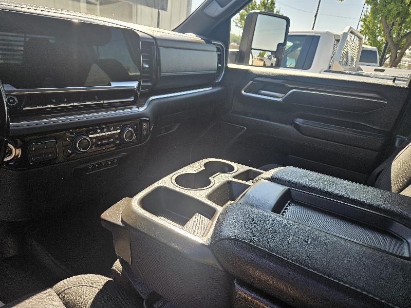Chevrolet Silverado 2500HD LT Crew Cab Long Box 4WD 2024