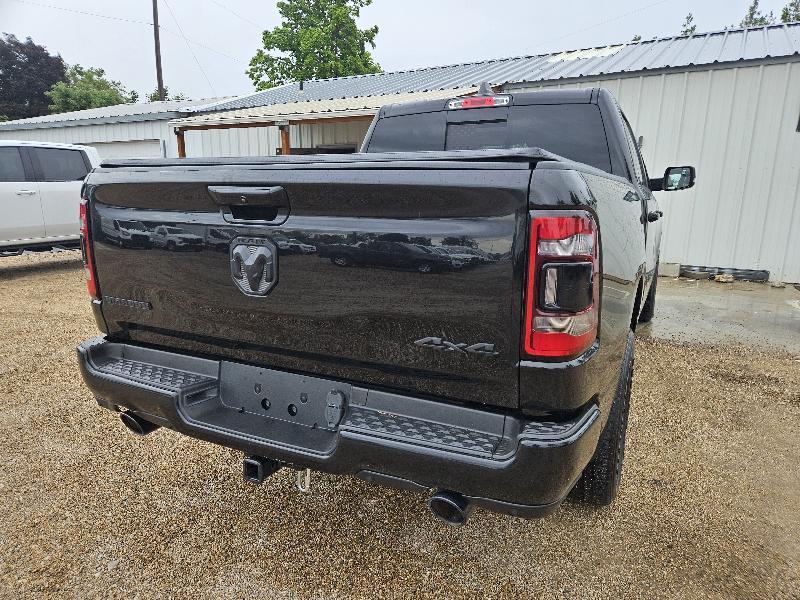 RAM 1500 Big Horn Crew Cab SWB 4WD 2021