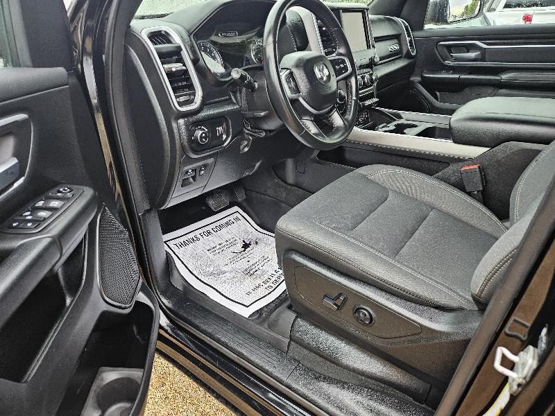 RAM 1500 Big Horn Crew Cab SWB 4WD 2021