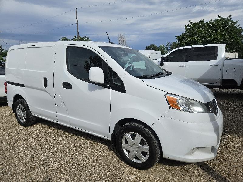 Nissan NV200 SV 2015