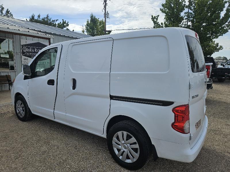 Nissan NV200 SV 2015