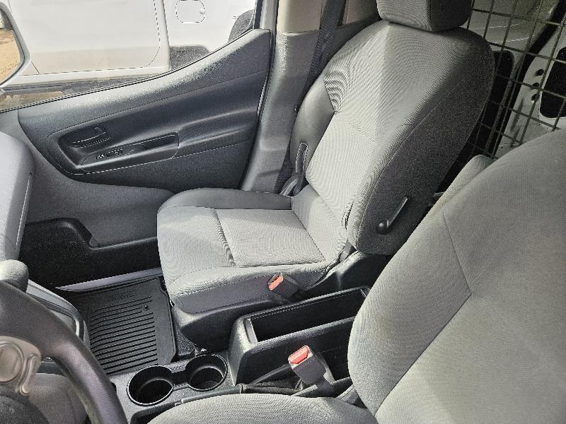 Nissan NV200 SV 2015