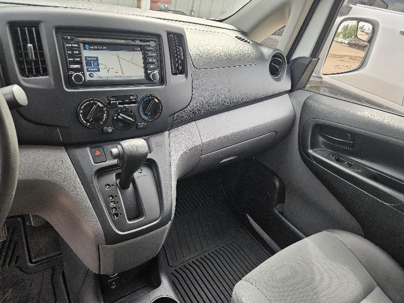 Nissan NV200 SV 2015