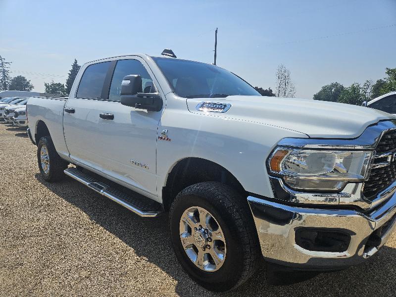 RAM 2500 Big Horn 4x4 Crew Cab 6'4" Box 2024